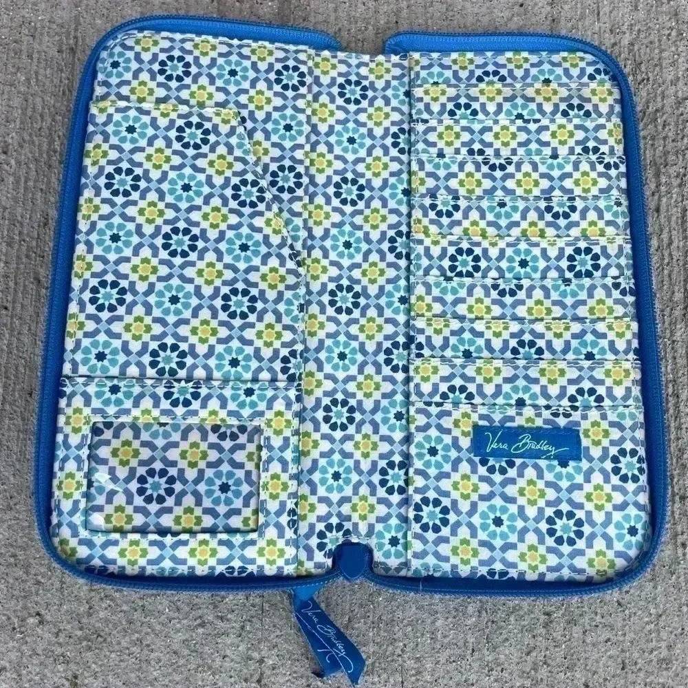 Vera Bradley Personal Travel Organizer Wallet Capri Blue Pattern - Picture 4 of 4